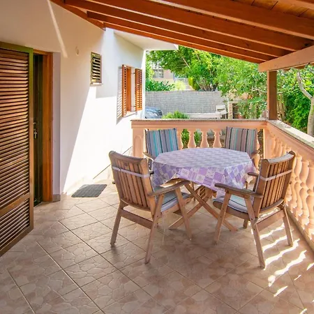 Immortelle דירה ביוגראד נה מורו